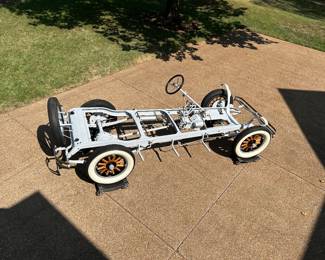 1926 Overland Sedan chassis for restoration.  Has all the part and wood .  Engine needs to be rebuilt.