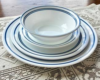 Corelle classic Cafe Blue dishes. Set of 32 plates and bowls SOLD AS SET
