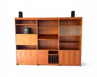 1 VintageMCMDanishTeakVeneerWallEntertainmentUnitVeryLarge