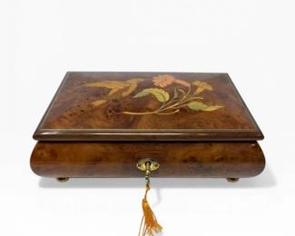 29 ItalianInlaidWoodMusicJewelryBoxwKeySorrentoItaly