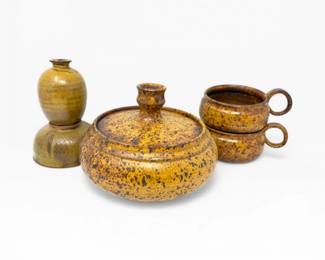 65 5PotteryPiecesSpeckledMustardGlazeLiddedBeanDishBowls