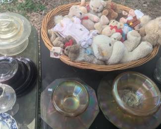 Bears and carnival glass 