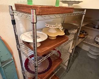 So many unique cake stands!