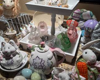 Bunnies - so many bunnies!