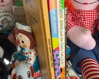 Raggedy Ann and Andy dolls, books and vintage collectibles