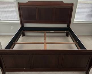 Durham Furniture Savile Row Queen Sleigh Bed