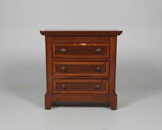 Traditional Dark Wood Nightstand with Three Drawers