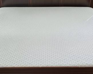 Serta Adjustable King Size Bed Frame with Therapedic Mattress