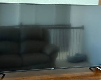 Onn. Roku TV 32-inch HD Smart LED TV