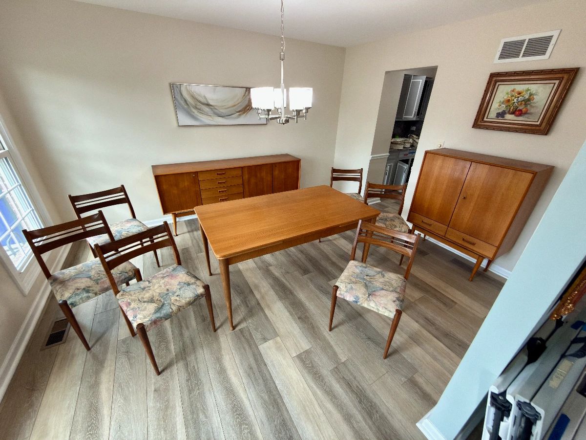  Simply Beautiful: A Timeless Modern Estate Sale in Wheaton, by Paxem !