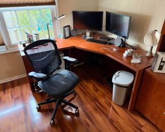 WorkPro Quantum 9000 Series Ergonomic Mesh Office Chair