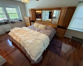 Vintage Oak Wall Unit Storage Bed CalKing