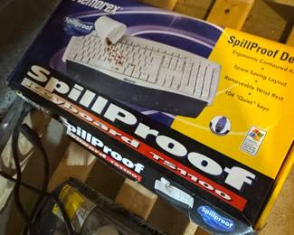 Memorex SpillProof TS Keyboard