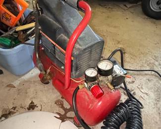 Craftsman HP Gallon Air Compressor third image