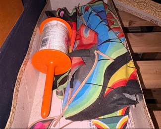Great Winds Kite Co. Chinese Paper Kite Set second image
