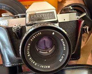 Praktica PL Nova 1B 35mm Film Camera