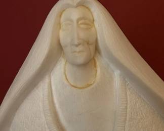 Austin Productions La Madre Sculpture second image