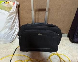 Travelpro Luggage Set second image