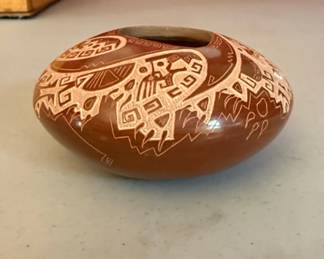 Karen Naranjo Pottery Vessel third image