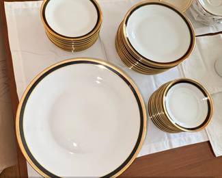 Richard Ginori Palermo Black Dinnerware Set