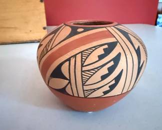 D. Tosa Jemez Polychrome Pottery Vessel fifth image