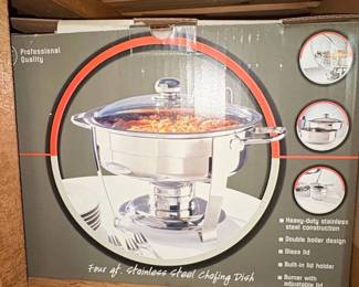 Four Quart Stainless Steel Chafing Dish