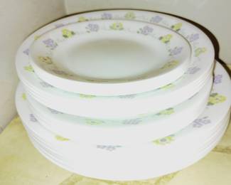 Corelle Forget Me Not Plates 