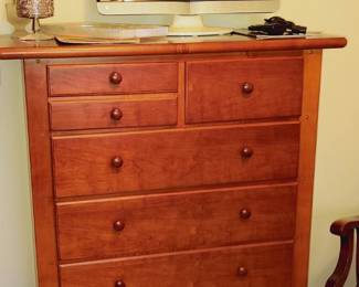 Thomasville Upright Dresser