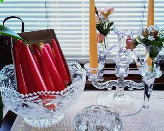 Cambridge Arms Candle and Bud Vase Holder 