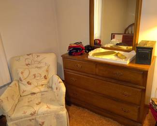 Bassett Furniture Dresser with Mirror