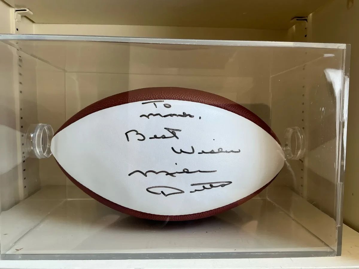  01 Football Chicago Bears Autographed By Mike Ditka