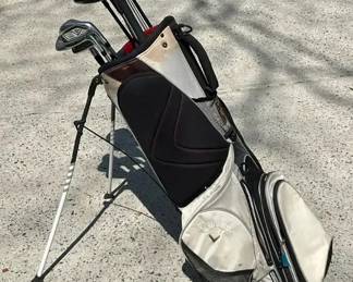 Callaway Golf Bag with TaylorMade Driver and Assorted Clubs