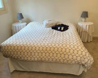 Sleep number performance series P7...Bedroom Furniture, Bed Side Tables Lamps Bedding