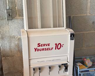 Vintage cracker machine