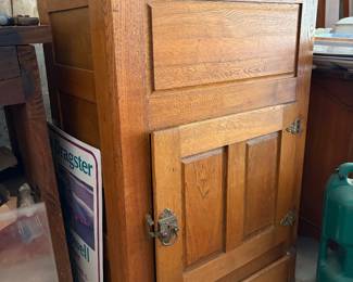 Antique icebox in good condition