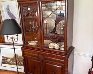 china cabinet in excellent condition
