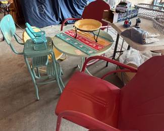 outdoor metal furniture in good condition