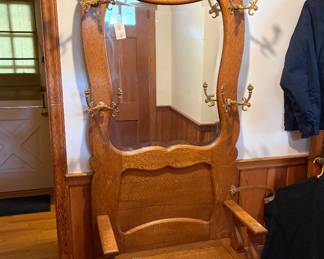 Hall tree with storage in excellent shape