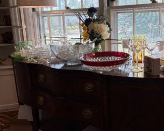 sideboard in perfect conditino