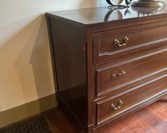 Antique Mahogany Chest of Drawers