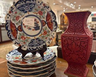 Vintage Japanese Imari Scalloped Dessert Set