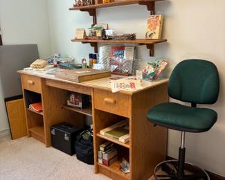 Quilting table and supplies