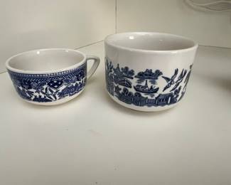Blue Willow Pattern Teacup and Soup Bowl Set