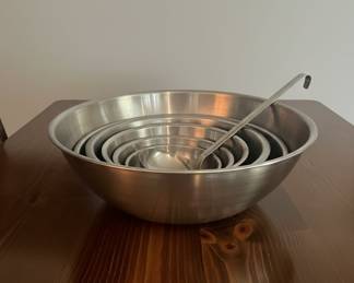 Stainless Steel Mixing Bowl Set with Ladle