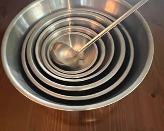 Stainless Steel Mixing Bowl Set with Ladle