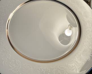 	#11	Oxford White Echo Service for 14 extra pieces 81	 $325.00 				