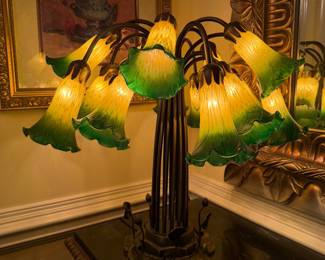 	#20	Tiffany style Lily lamp 15 lights hand blown glass shades 21.5"Hx25"W	 $375.00 				