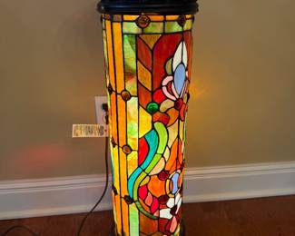 	#2	Pedestal lamp 30"H	 $100.00 				