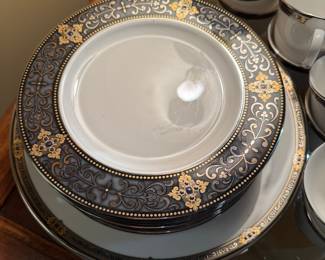 	#8	Lenox Vintage Jewel service for 8	 $225.00 				