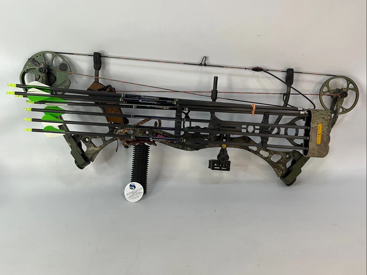 Bear Archery Compound Bow